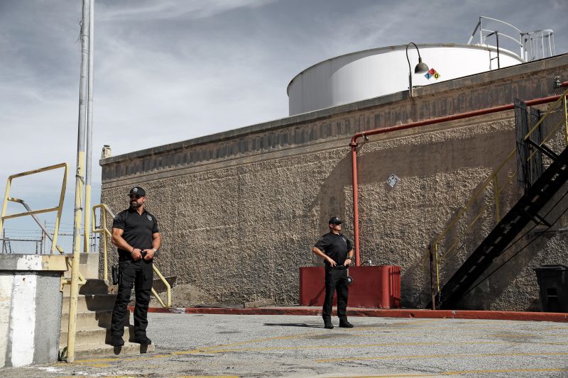 The Difference Between Security Guards And Executive Protection